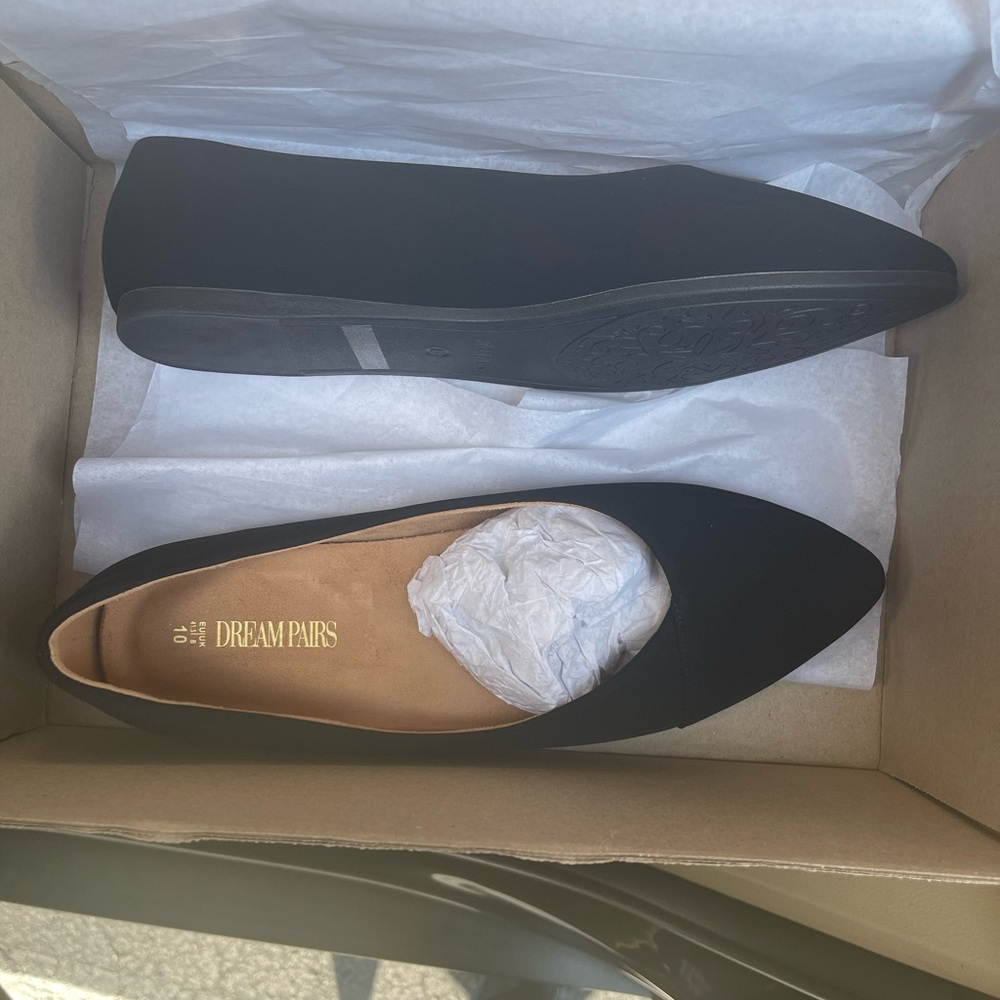 Dream Pairs Black Flats Sleek Design